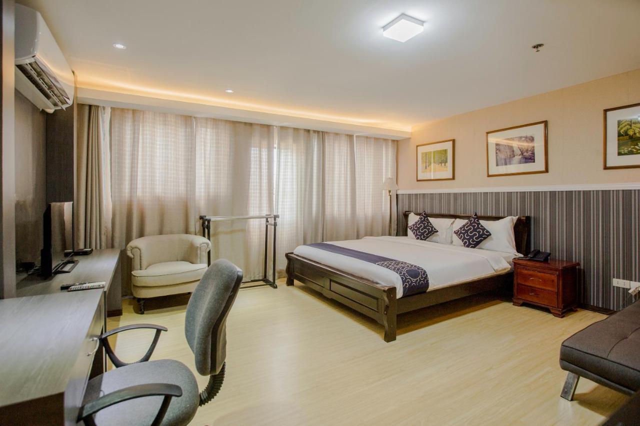 Newgrange Condotel Quezon City Eksteriør billede