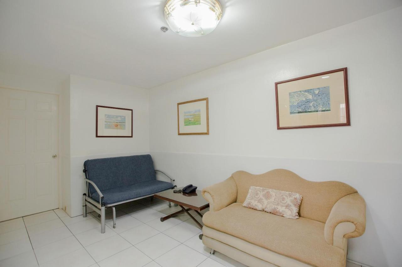 Newgrange Condotel Quezon City Eksteriør billede