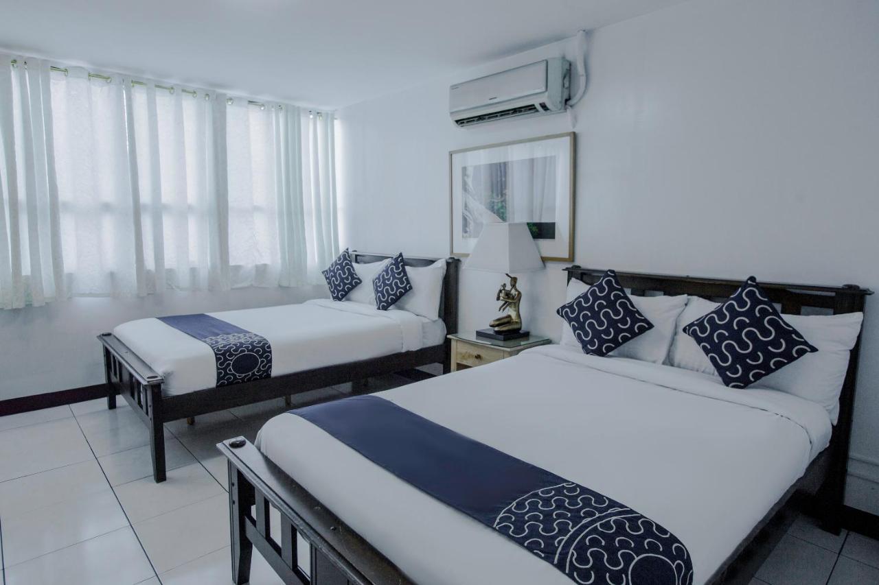 Newgrange Condotel Quezon City Eksteriør billede