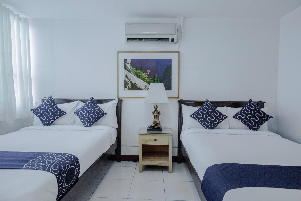 Newgrange Condotel Quezon City Eksteriør billede