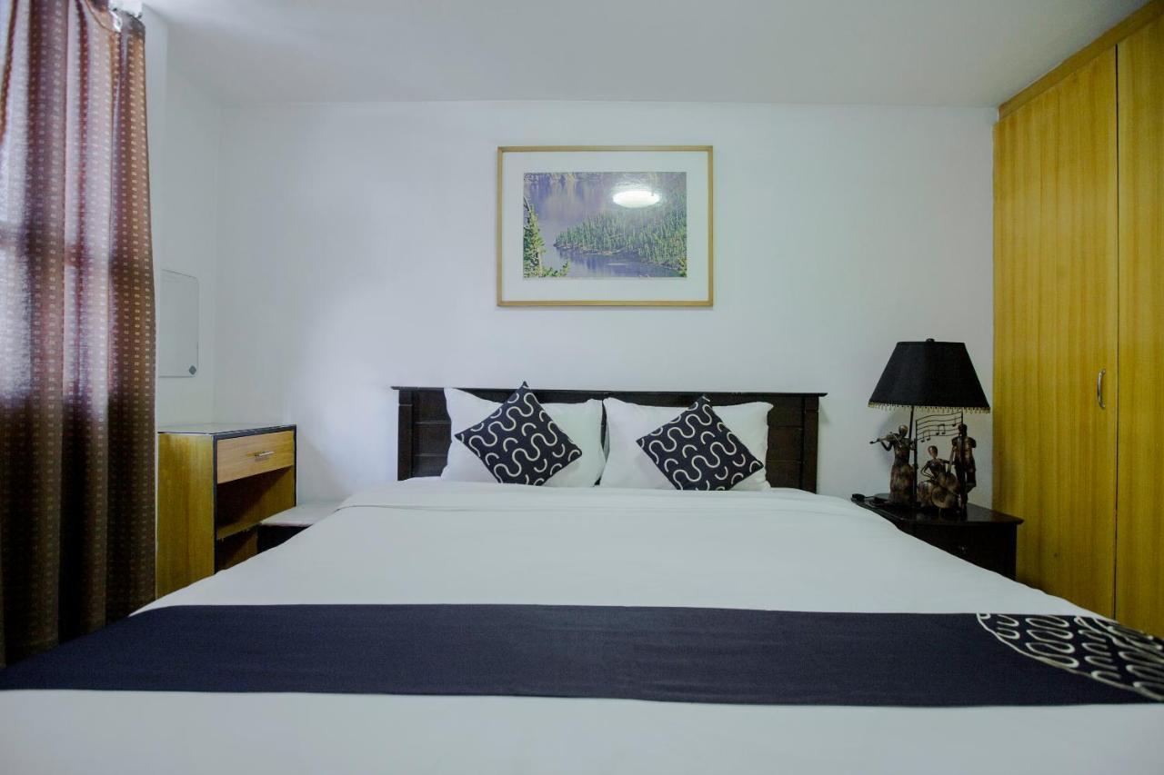 Newgrange Condotel Quezon City Eksteriør billede