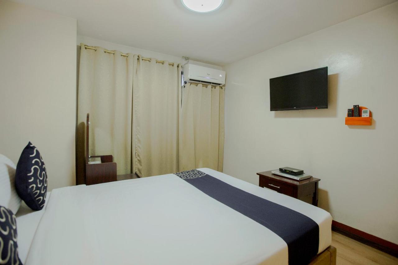 Newgrange Condotel Quezon City Eksteriør billede