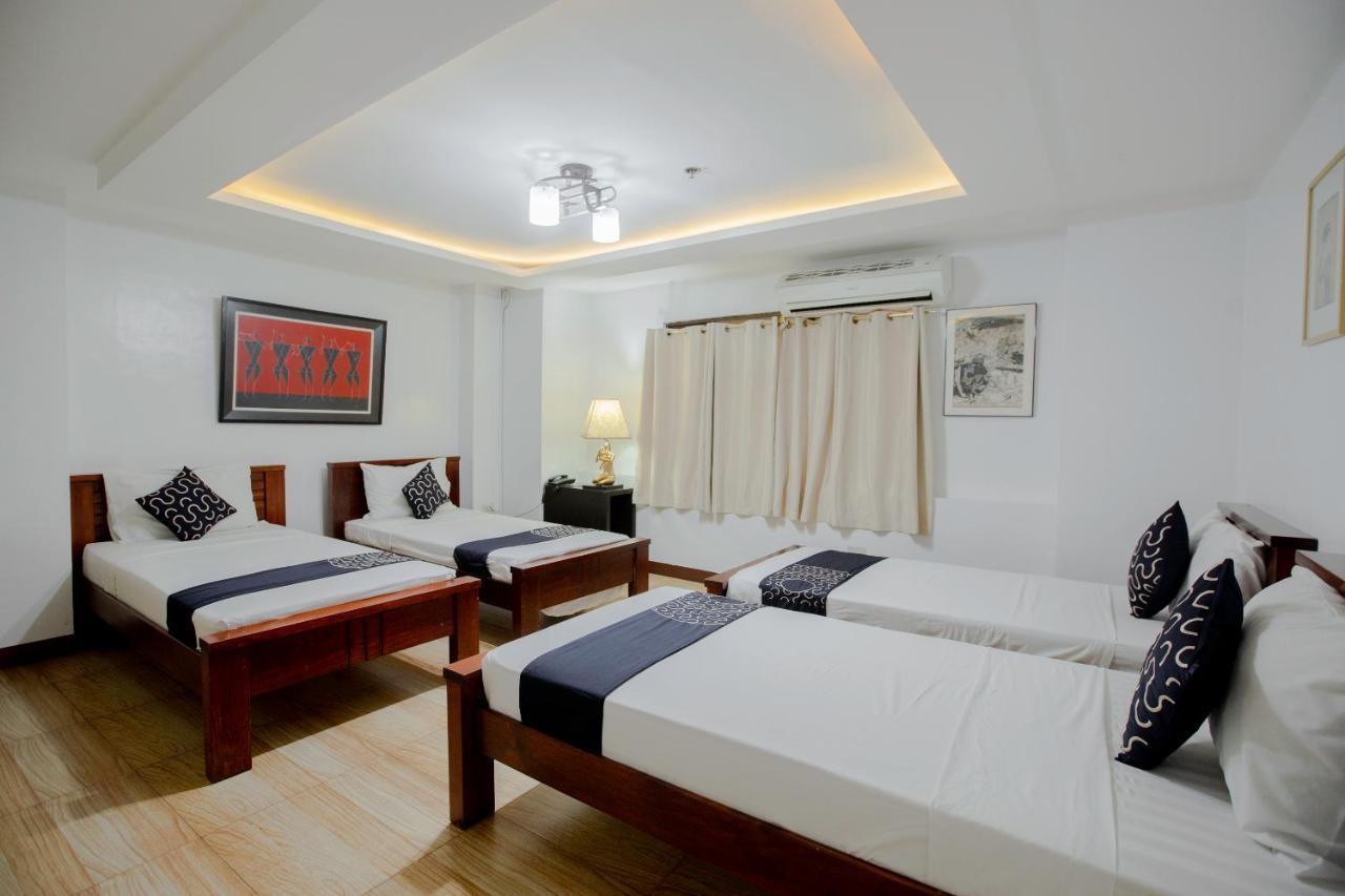 Newgrange Condotel Quezon City Eksteriør billede
